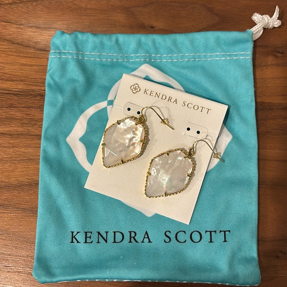 Kendra Scott Drop Earrings